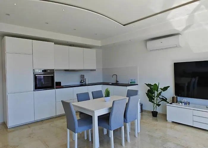 Apartment Luxury Sea Front At Spinola Bay St Julians *